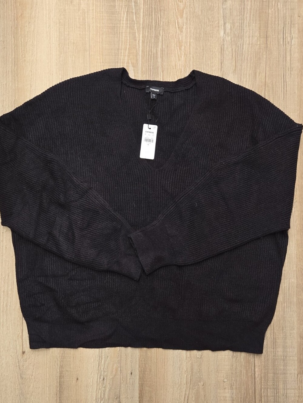 Express Women's Black Ribbed Crewneck Sweater